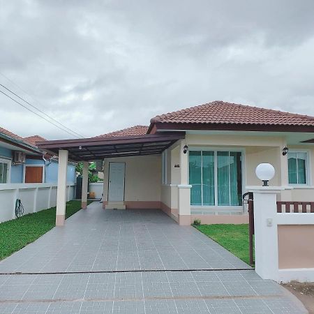 Happy Space วิลล่าทั้งหลัง 2นอน 2น้ำ ฟรี Wifi จอดรถ Nakhon Phanom Buitenkant foto